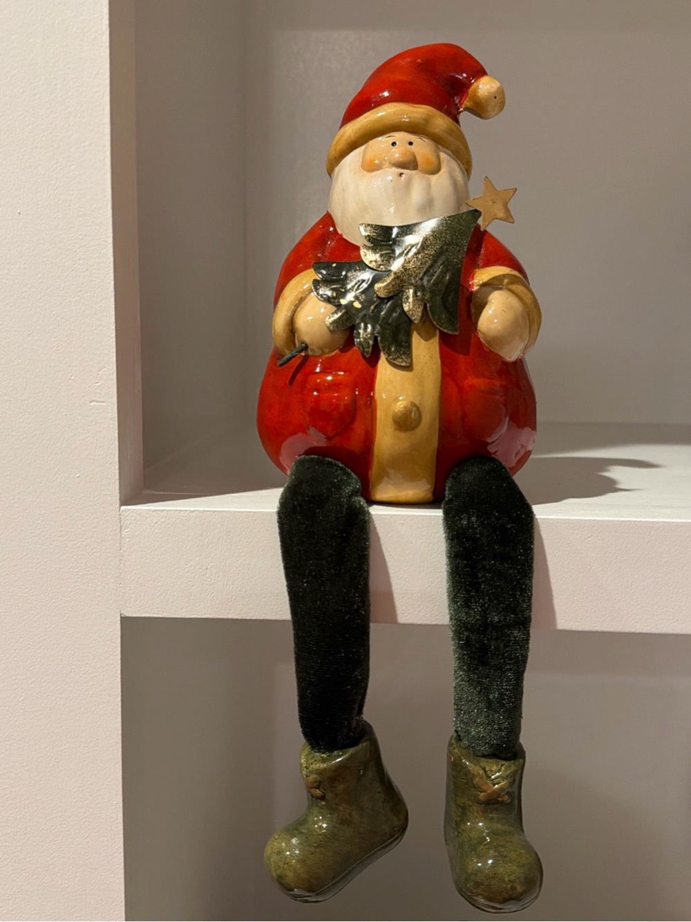 Formano Ceramics Red Santa Figurine Holiday Shelf Sitting Santa Folk Art